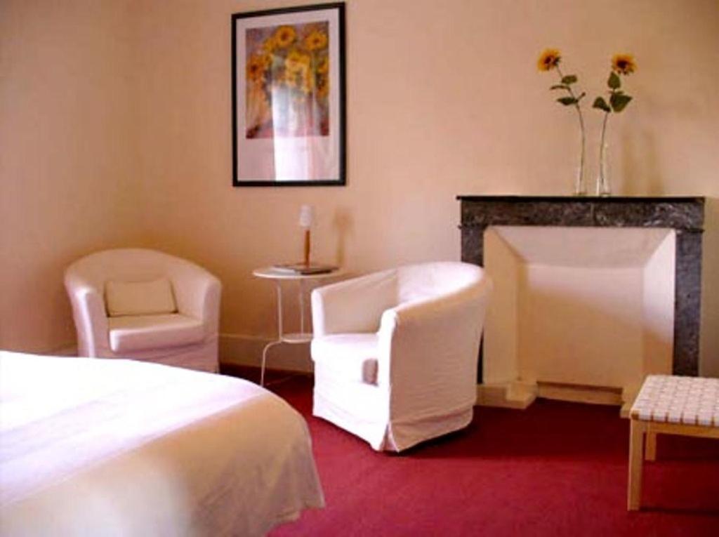 Le Moulin De Poilly Bed & Breakfast Room photo