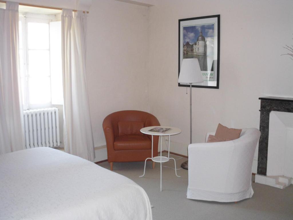 Le Moulin De Poilly Bed & Breakfast Room photo